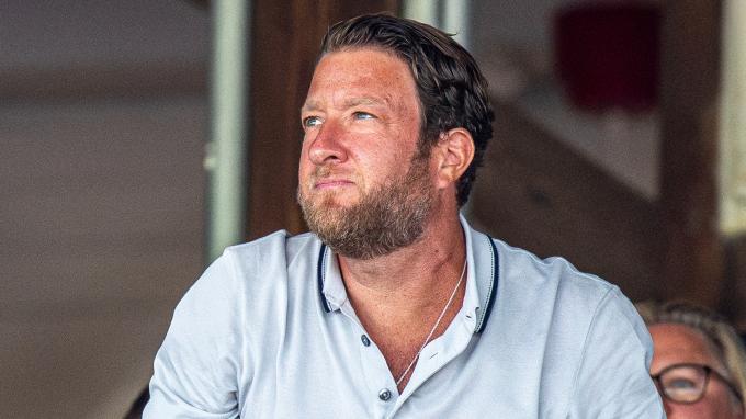 Barstool Sports, Dave Portnoy, One Bite Pizza Reviews, Davey Pageviews, Lovely Grey, Kentucky Oaks, Churchill Downs, horse racing, America's Best Racing, ABR